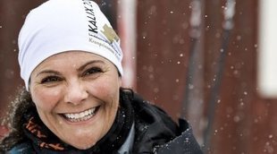 Victoria de Suecia, la sonriente reina de las nievas