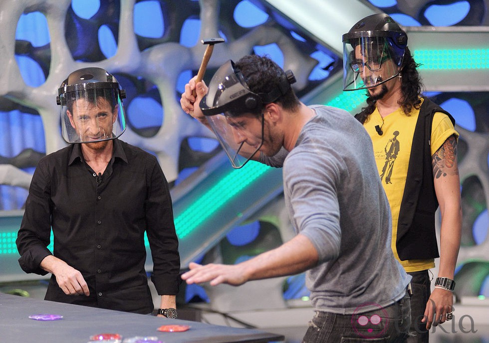 Pablo Motos y Miguel Ángel Silvestre en 'El Hormiguero'