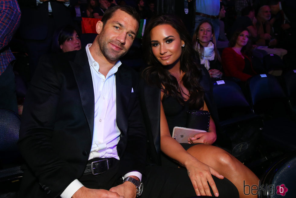 Demi Lovato junto a Luke Rockhold