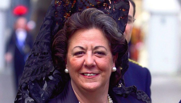 Rita Barberá con mantilla y peineta en El Vaticano