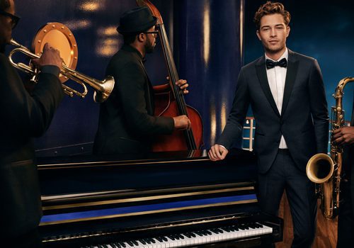Francisco Lachowski con un traje de Tommy Hilfiger para Navidad 2016