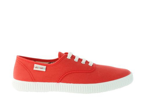 Zapatillas color melocotón de Victoria primavera/verano 2017