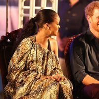 El Príncipe Harry y Rihanna se divierten en el 50 aniversario de la independencia de Barbados