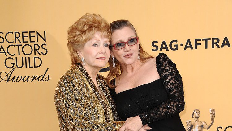 Debbie Reynolds y Carrie Fisher en el Annual Screen Actors Guild Awards 2015
