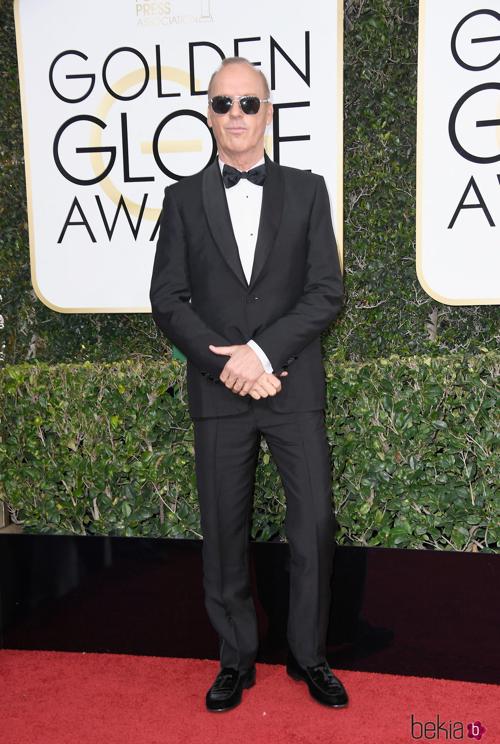 Michael Keaton en la alfombra roja de los Globos de Oro 2017