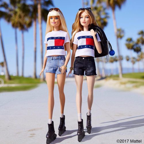 Gigi Hadid se convierte en Barbie con ropa de Tommy Hilfiger