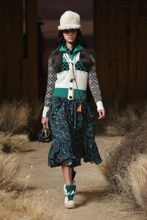 Falda midi floral de Coach otoño/invierno 2017/2018 en la New York Fashion Week