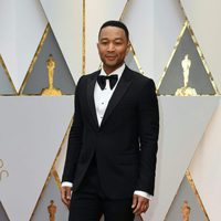 John Legend en la alfombra roja de los Premios Oscar 2017