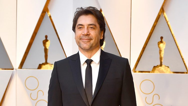 Javier Bardem en la alfombra roja de los Premios Oscar 2017