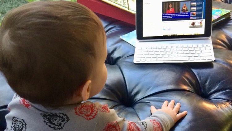 Primera imagen del hijo de Anne Hathaway, Jonathan