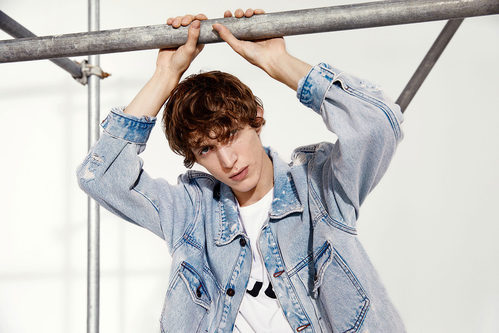 Chaqueta vaquera de Bershka primavera/verano 2017