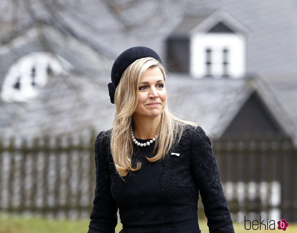 La Reina Máxima de Holanda en el funeral del Príncipe alemán Richard zu Sayn-Wittgenstein Berleburg