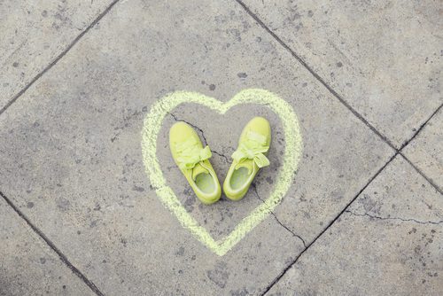 Zapatillas 'Suede Heart Reset' amarillas de Puma primavera/verano 2017