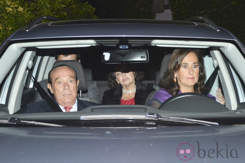 Curro Romero y Carmen Tello visitan a la Duquesa de Alba en Dueñas