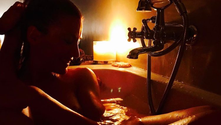 Nagore Robles junto a Sandra Barneda en un spa