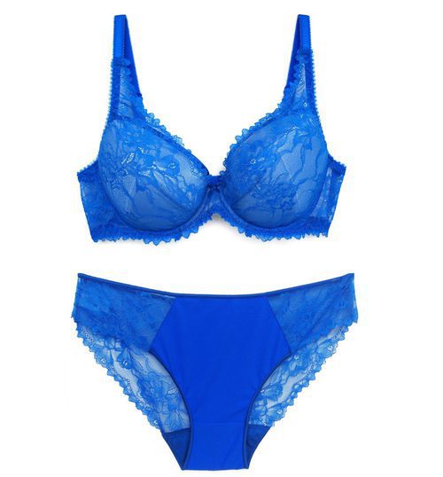 Modelo 'Blueberry' en color azul klein de la nueva colección de E-lakokette