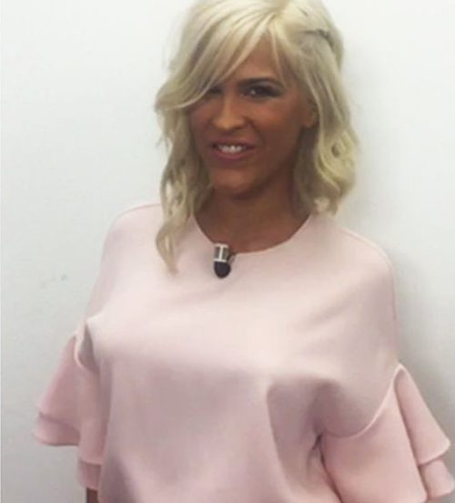 Ylenia Padilla con una camisa de Zara en la promoción de su nuevo programa para MTMAD