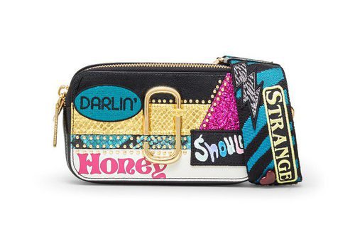 Bolso de Marc Jacobs diseñado por Kaia Gerber