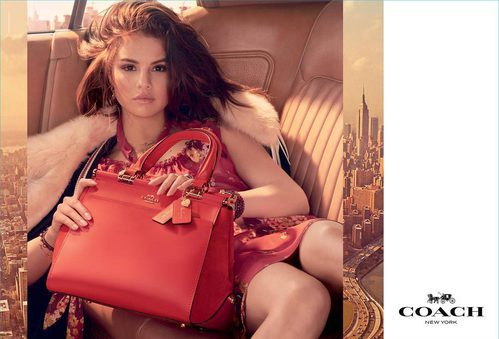 Selena Gomez con bolso 'Selena Grace'
