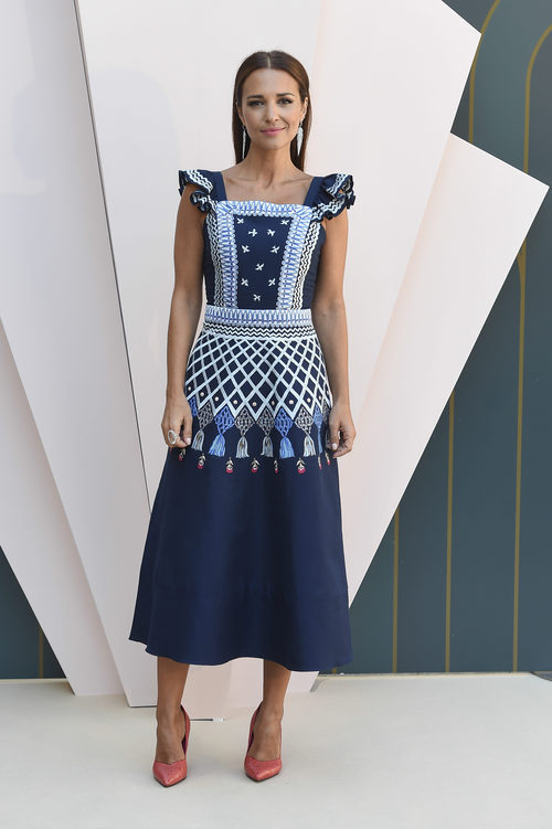 Paula Echevarría en la presentación de 'Velvet Colección' en el FesTVal 2017 con un vestido de Temperley London