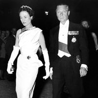 Los Duques de Windsor en una gala en París en 1950
