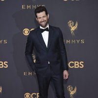 Billy Eichner en la alfombra roja de los Premios Emmy 2017
