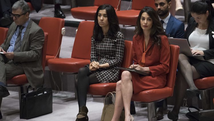 Amal Alamuddin durante una reunió en la sede de la ONU
