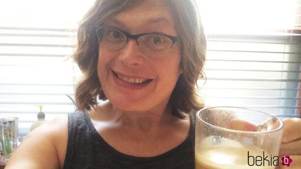 Lilly Wachowski posando con su nueva imagen