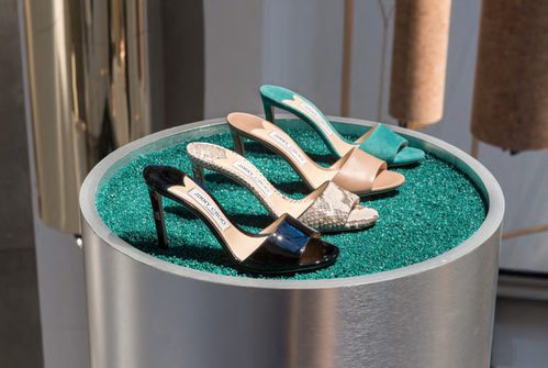 Zapatos abiertos de tacón de Jimmy Choo de la temporada primavera/verano 2018