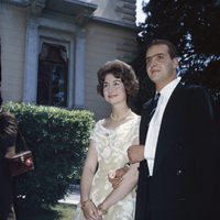 Los Reyes Juan Carlos y Sofía en el anuncio de su compromiso oficial