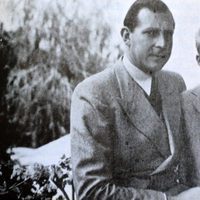 El Rey Juan Carlos de niño con su padre