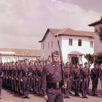 El Rey Juan Carlos en el Ejército