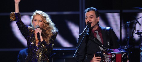 Actuación de Paulina Rubio en los premios Grammy Latino 2011