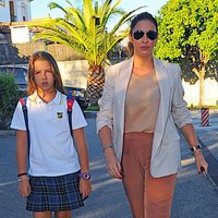 Vicky Martín Berrocal llevando al colegio a su hija Alba Díaz