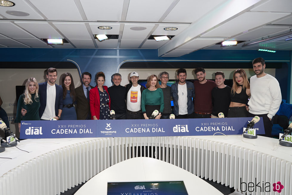 Numerosos artistas en la presentación de la XXII edición de los Premios Cadena Dial