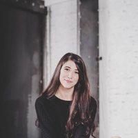 La cantante Bely Basarte