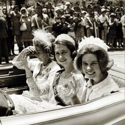 La Reina Sofía con Federica de Grecia e Irene de Grecia