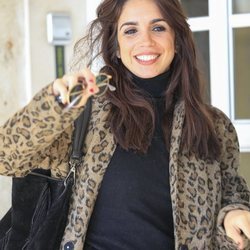 La actriz Elena Furiase paseando por Madrid