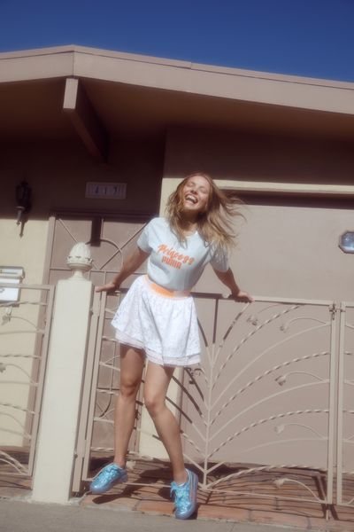 Conjunto de camiseta con zapatillas de la nueva colección primavera/verano 2018 de Puma con Sophia Webster