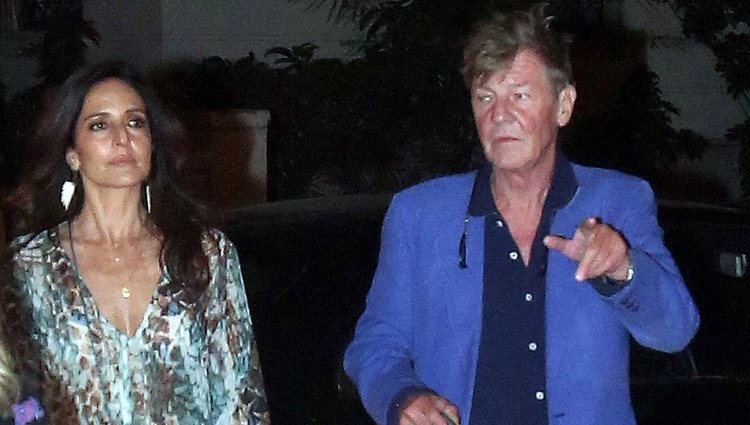 Ernesto de Hannover y Maria Madalena Bensaude en la boda de Christian de Hannover en Lima