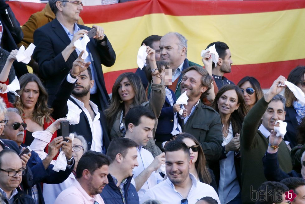La familia de Dámaso González durante el homenaje al torero