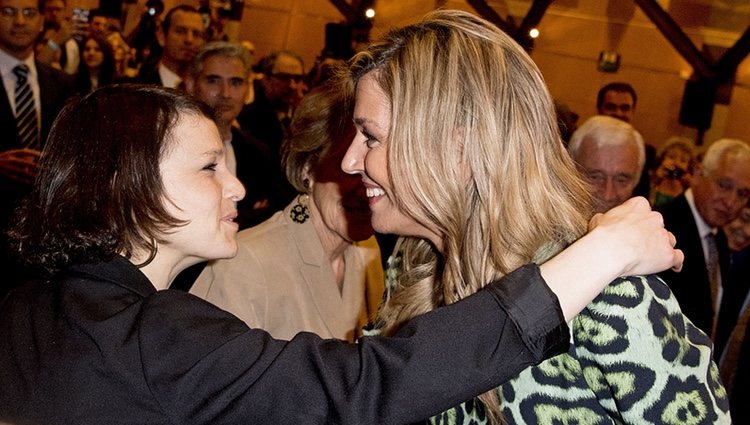 Máxima de Holanda e Inés Zorreguieta