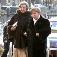 La Princesa Cristina de Holanda y su dama de honor en el 70 cumpleaños de su hermana, la Princesa Beatriz de Holanda