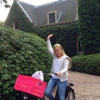 La Princesa Amalia de Holanda en su primer día de colegio en la Escuela de Sorghvliet