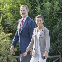 Los Reyes Felipe y Letizia en la vuelta al cole de sus hijas Leonor y Sofía