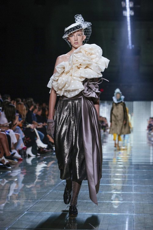 Vestido con volantes de Marc Jacobs primavera 2019 en la New York Fashion Week