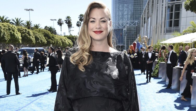 Yvonne Strahovski en los Premios Emmy 2018