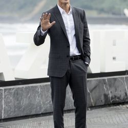 Álex González en el photocall de 'Vivir sin permiso'