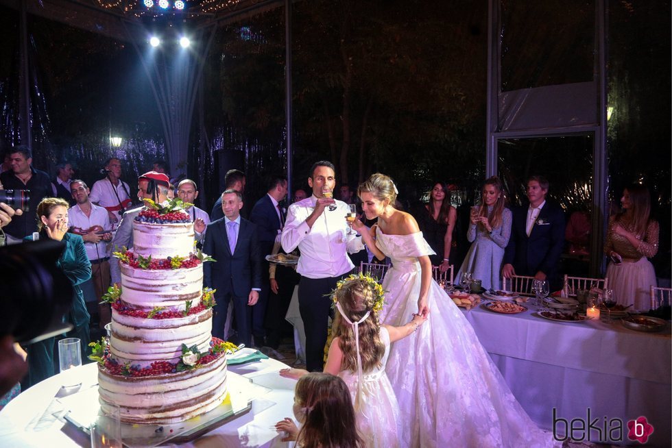 María Menounos durante la celebración de su boda en Akovos, Grecia