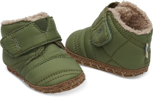 Botas verdes de la colección 'Tiny' de la firma Toms